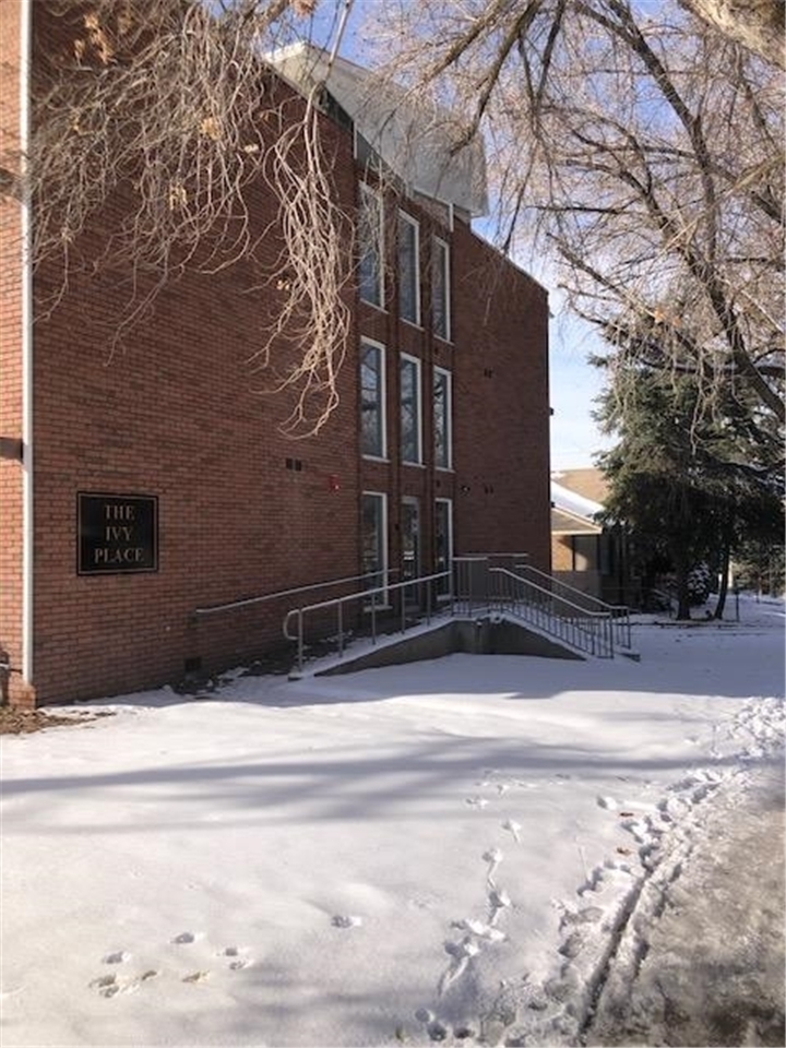 1076 East 200 South.,19