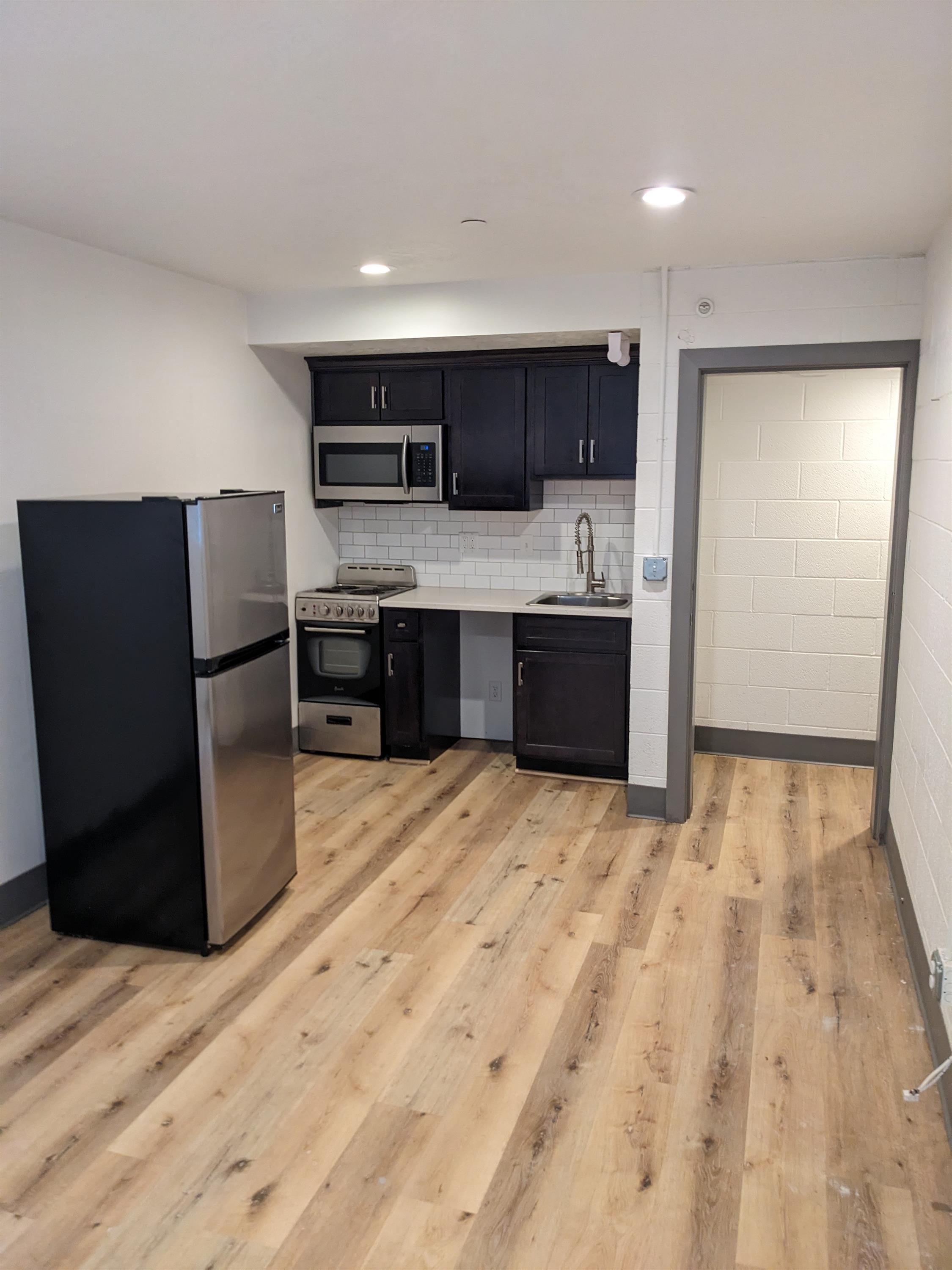 1076 East 200 South.,1